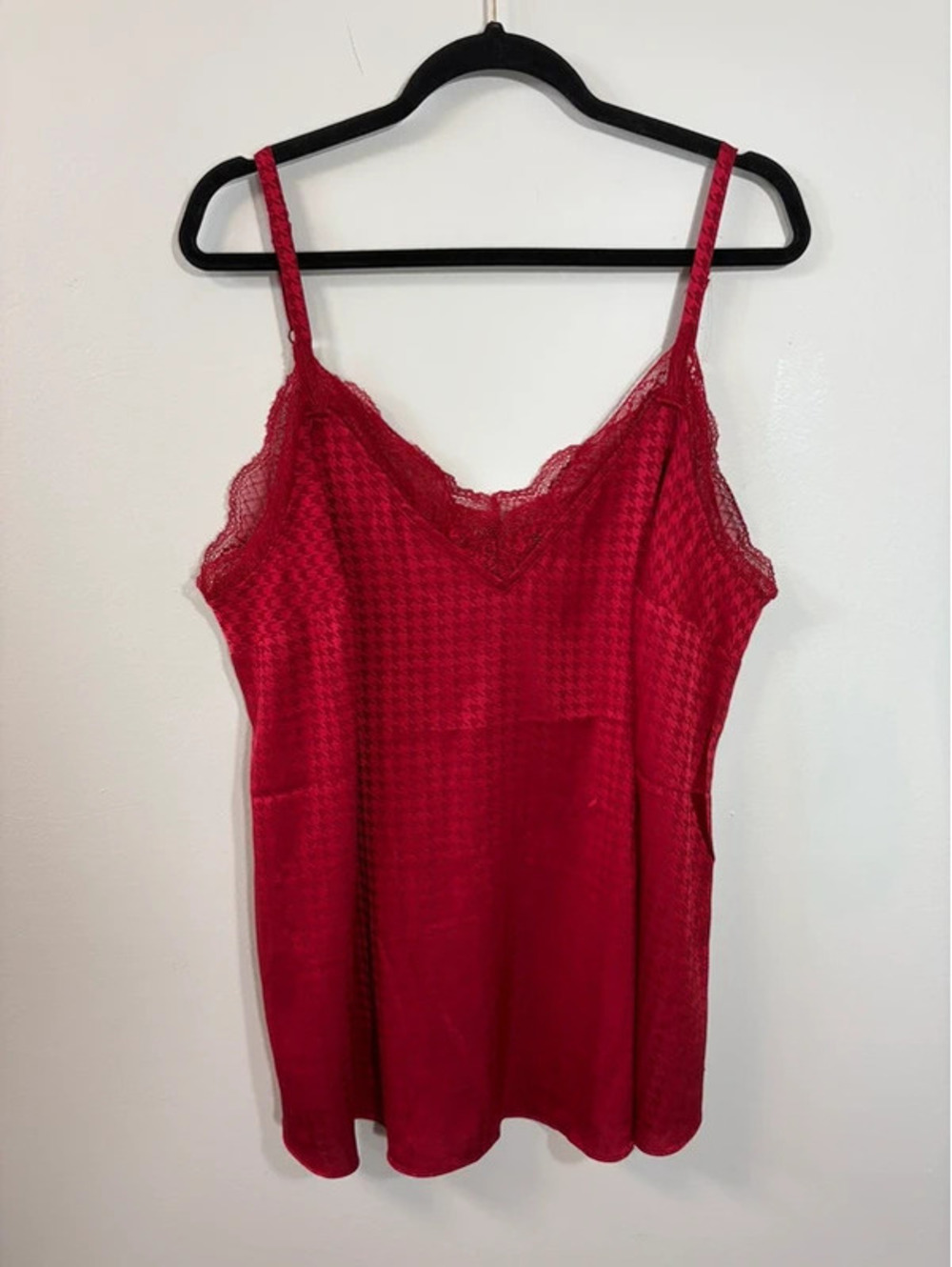 Torrid Y2K Red Lace Trim Cami - Size 1